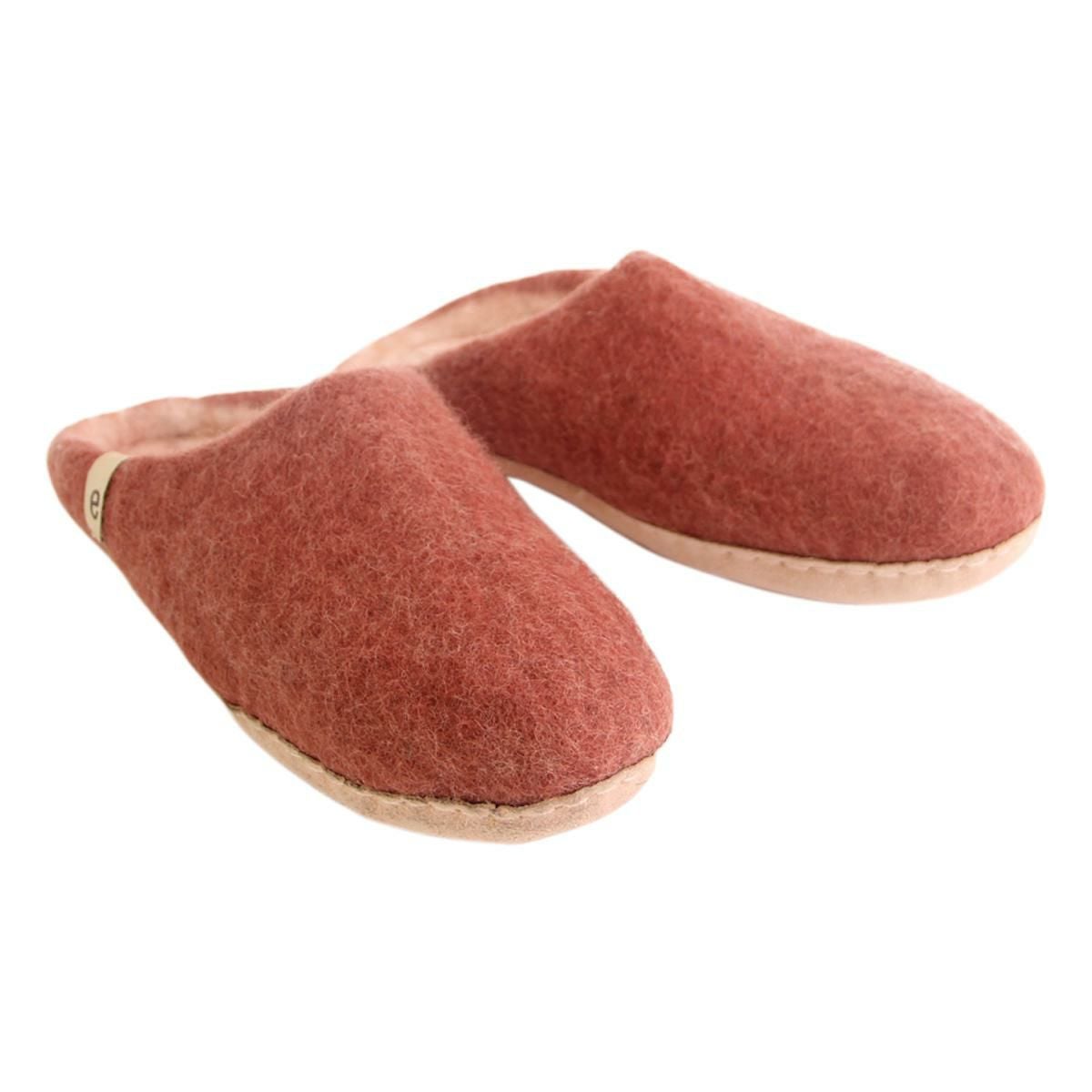 ダスティローズ