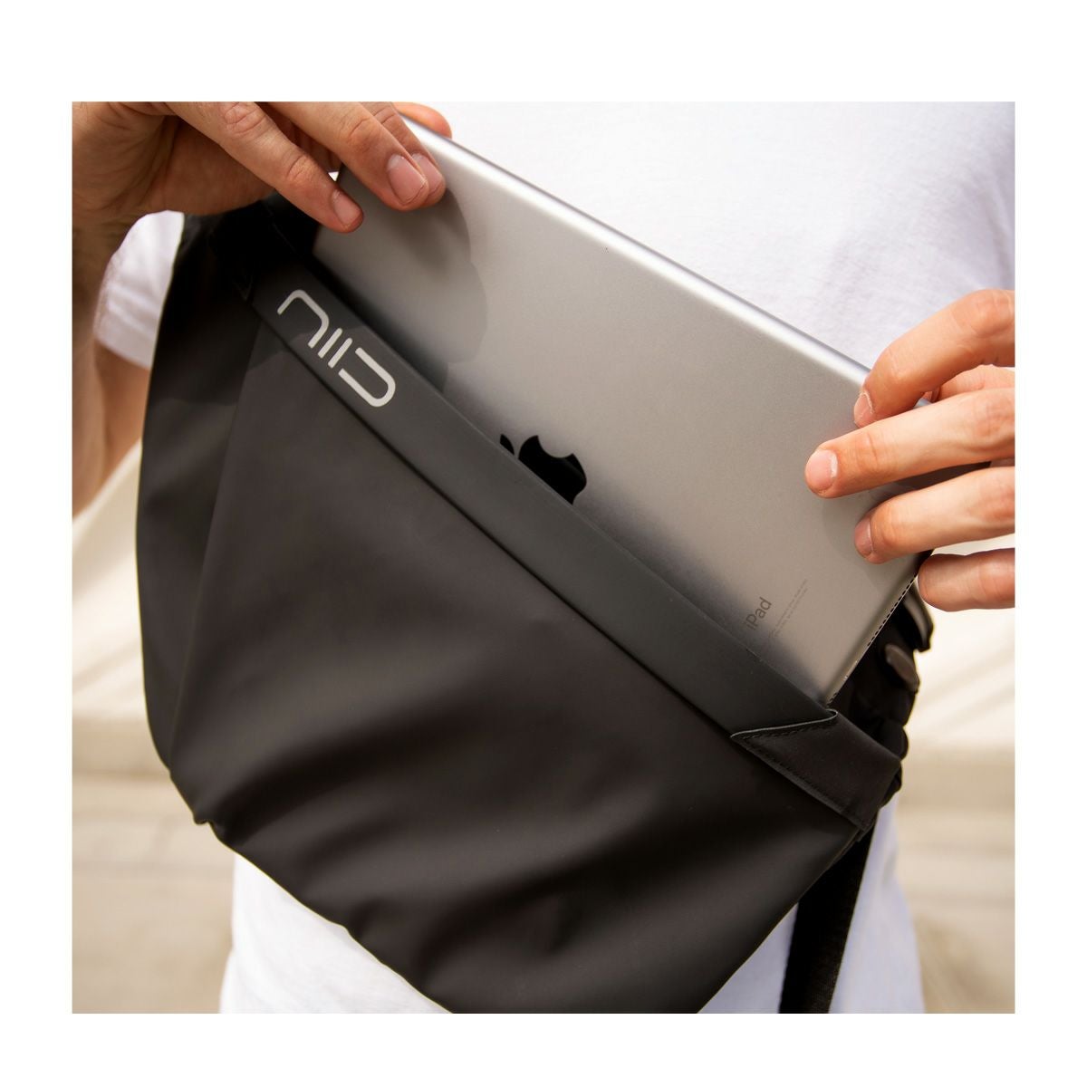 ニード ボディバッグ FINO IV F4 NIID URBANATURE 000000132617-32.jpg?size=m&w=