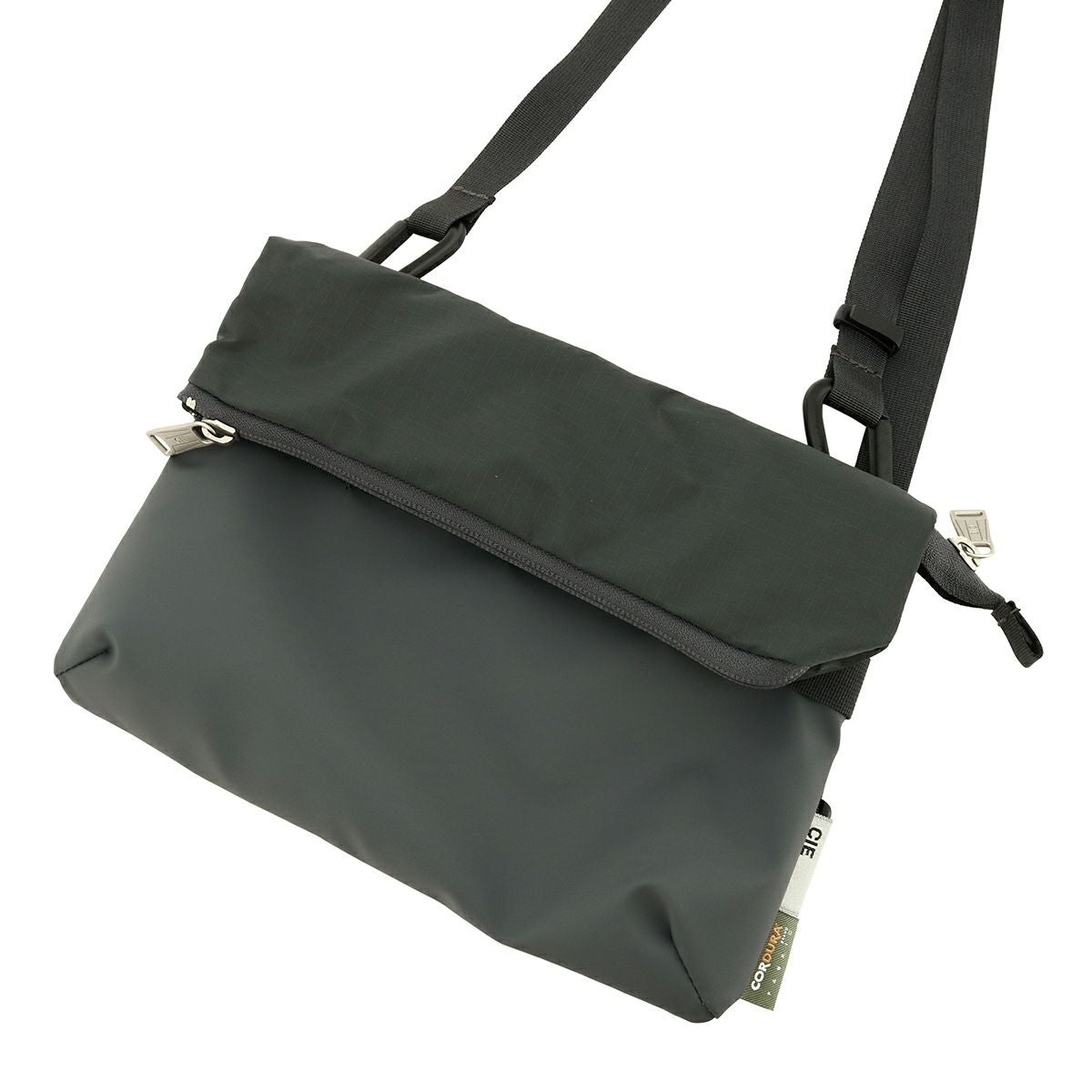 ⚫️ミニショルダーM サコッシュ グレーのリュクス と迷彩のコーデュラ CIE サコッシュ GRID3 MINI SHOULDER BAG メンズ レディース 032052