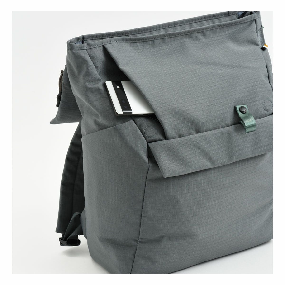 ミレスト リュック ヒュッテ 22L 15インチ 撥水 着脱ポーチ付 メンズ